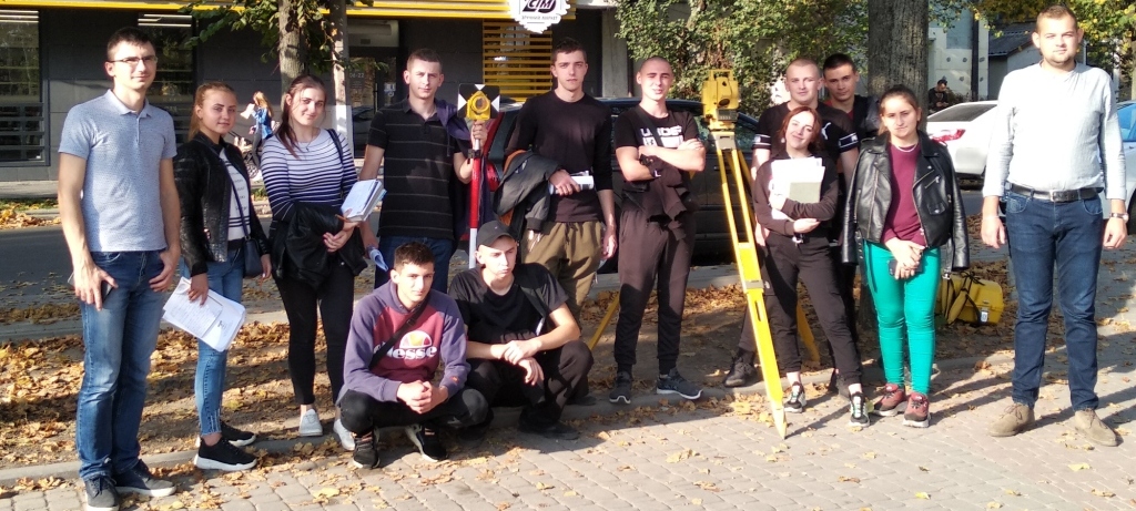Проходження навчальної практики студентами Агрономічного відділення спеціальності 193 «Геодезія та землеустрій»на базі Рівненського Навчально-практичного центру