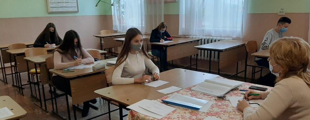 Заліки, екзамени, переддипломна практика: на відділенні правознавства підбито підсумки за 2020 рік