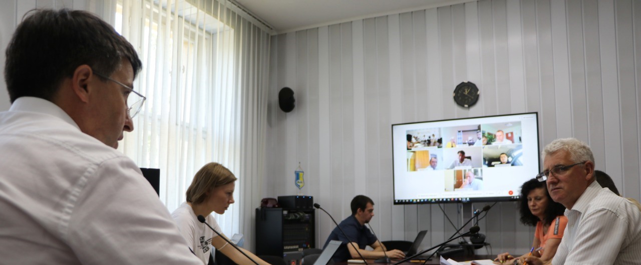 Не проґавити момент: вакцинуватися, поки випадки захворюваності вимірюють у десятках