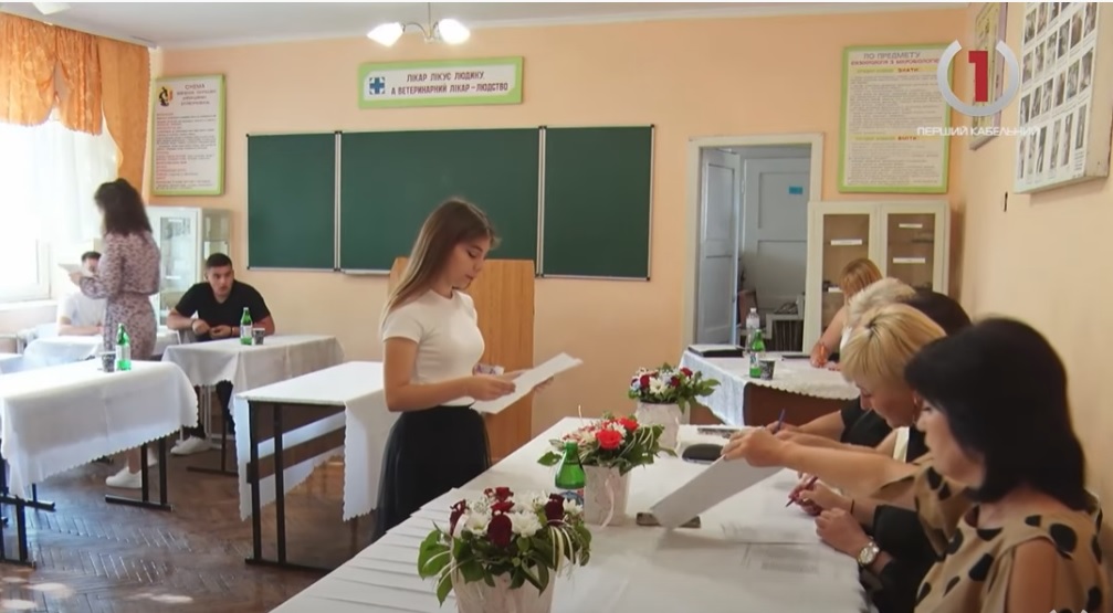 Заключний та підсумковий іспит склали випускники Мукачівського фахового коледжу відділення ветеринарної медицини.