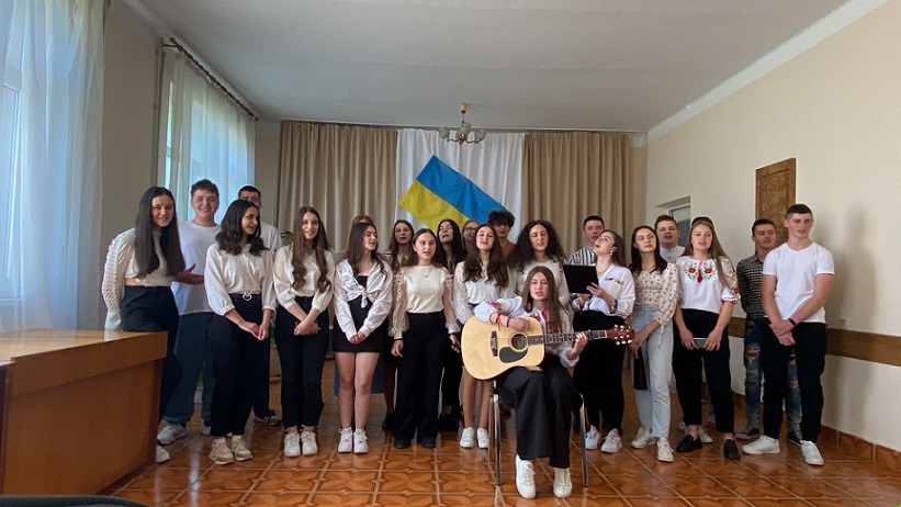 Відзначаємо День матері