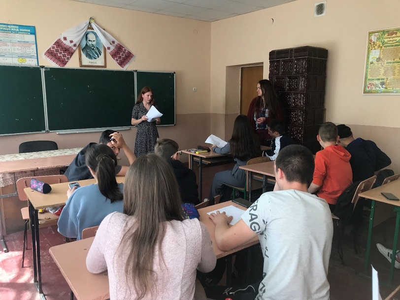 З ПРОФОРІЄНТАЦІЄЮ У ЛЕЦОВИЦЬКУ ГІМНАЗІЮ…
