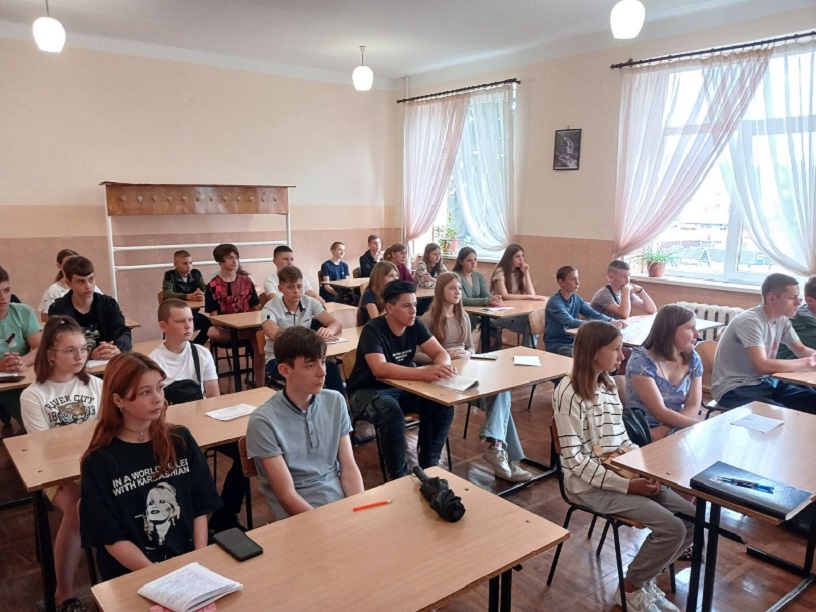 Продовження співбесід з української мови…