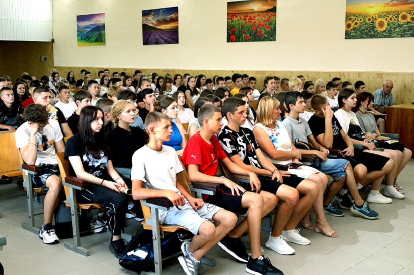 Загальні збори студентів перших курсів  ВСП «Мукачівський фаховий коледж НУБіП України»