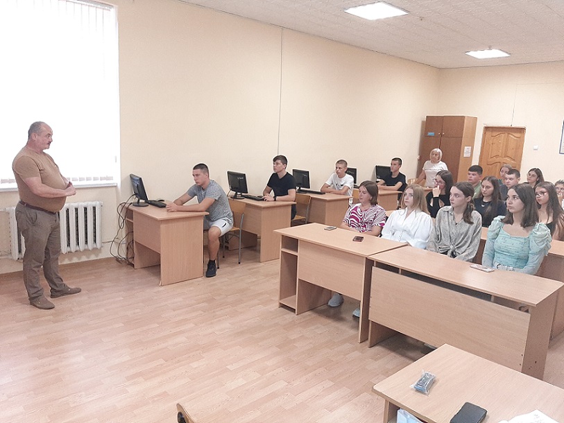Освітня співпраця коледжу із Управлінням інспекційної діяльності у Закарпатській області Західного міжрегіонального управління Державної служби з питань праці