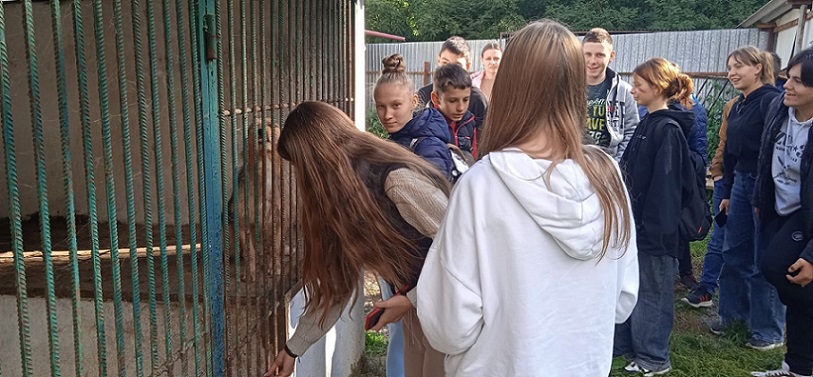 АКЦІЯ «ДОПОМОЖИ БЕЗПРИТУЛЬНИМ ТВАРИНАМ»