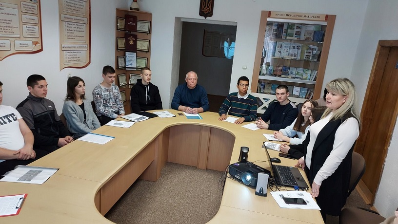  Круглий стіл «Екологічні наслідки війни»