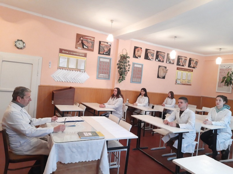 СТУДЕНТИ ВІДДІЛЕННЯ ВЕТЕРИНАРНОЇ МЕДИЦИНИ ЗАВЕРШИЛИ СКЛАДАННЯ  ІСПИТІВ ЗИМОВОЇ СЕСІЇ