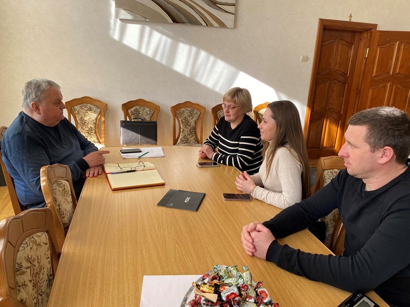 Залучення стейкхолдерів до вдосконалення освітньо-професійних програм відділення бухгалтерських та туристичних дисциплін
