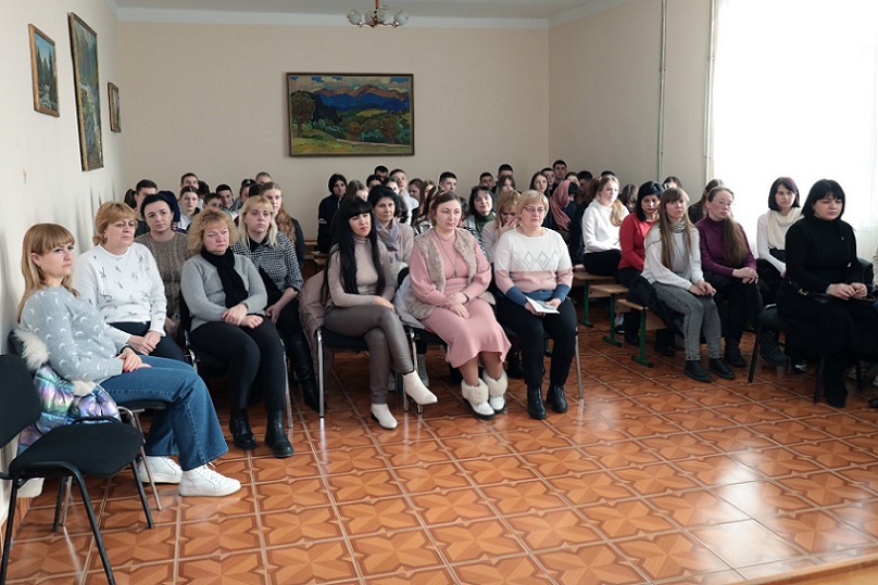 Зустріч адміністрації коледжу зі студентами в гуртожитку № 1 