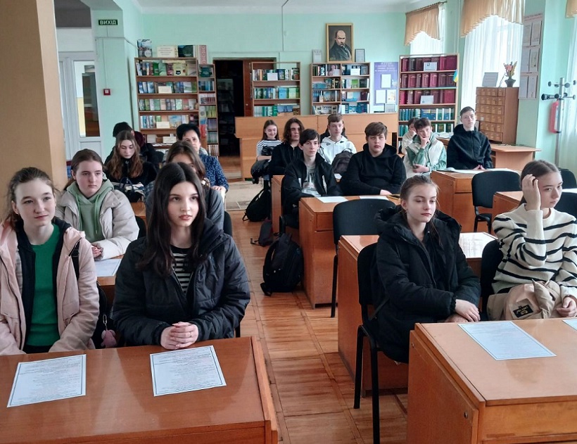 Профорієнтаційний захід для  здобувачів  освіти   9-х класів Мукачівської спеціалізованої  школи №16 