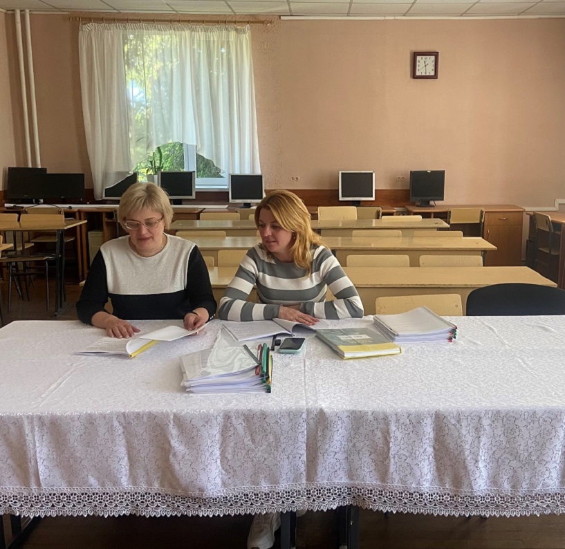 ЗАХИСТ  КУРСОВИХ  РОБІТ З ФІНАНСОВОГО ОБЛІКУ