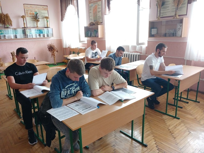 Захист звітів-щоденників виробничої переддипломної практики зі спеціальності 193 «Геодезія та землеустрій»