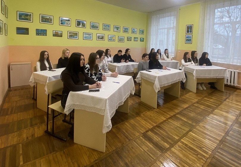 УСПІШНА ЗДАЧА КВАЛІФІКАЦІЙНОГО ІСПИТУ З ІНОЗЕМНОЇ МОВИ ЗА ПРОФЕСІЙНИМ СПРЯМУВАННЯМ ЗДОБУВАЧІВ ОСВІТИ СПЕЦІАЛЬНОСТІ 242 ТУРИЗМ